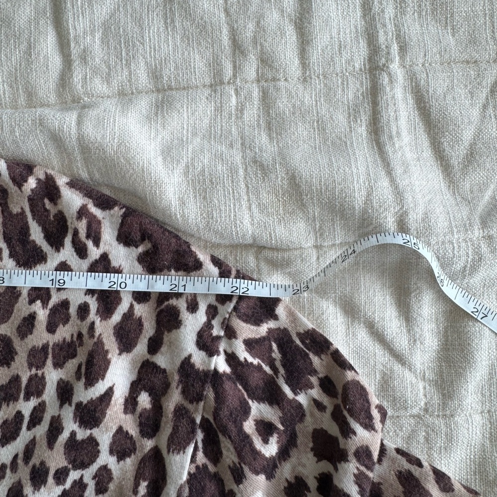 Catherine’s Leopard Print Women's Top - Size 3X or 26/28W - Great Condition! - Picture 6 of 7